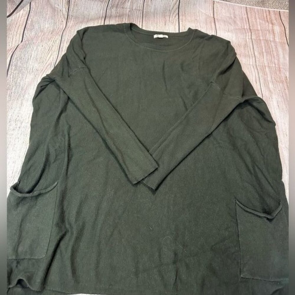 WOMEN'S Tea N Rose Size S/M Artist Top